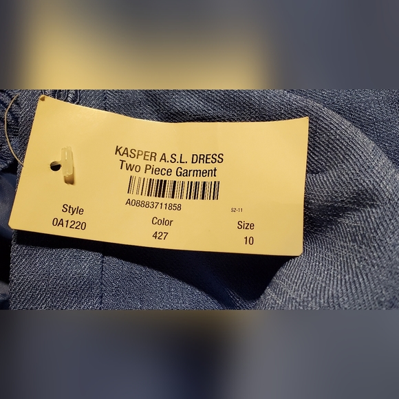 Kasper Blue Suit Size 10 Skirt Jacket Classy Feminine Party Office Wedding NWT - Picture 11 of 12